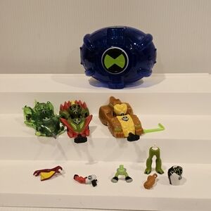 Ben 10 Alien Force Alien Creation Battle Launcher Accessories and Chamber Playse